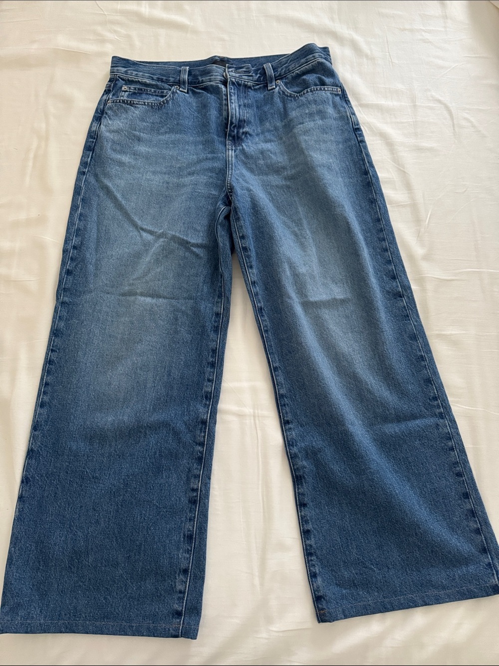 Uniqlo Women's Bootcut Jeans in Medium Blue Wash